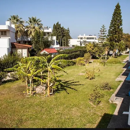 Kosinmyheart 11 & Studio10 Aparthotel