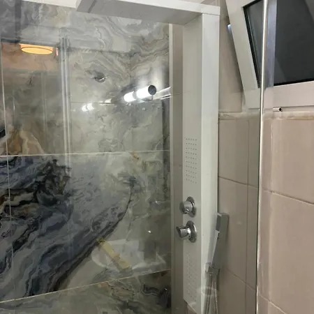 Kosinmyheart 11 & Studio10 Aparthotel